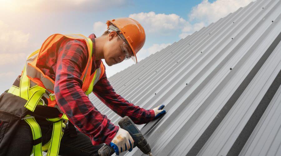 Professional gutter cleaning in Olema, CA
